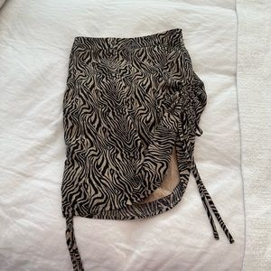 NWOT Lelis adjustable skirt in zebra print size small
